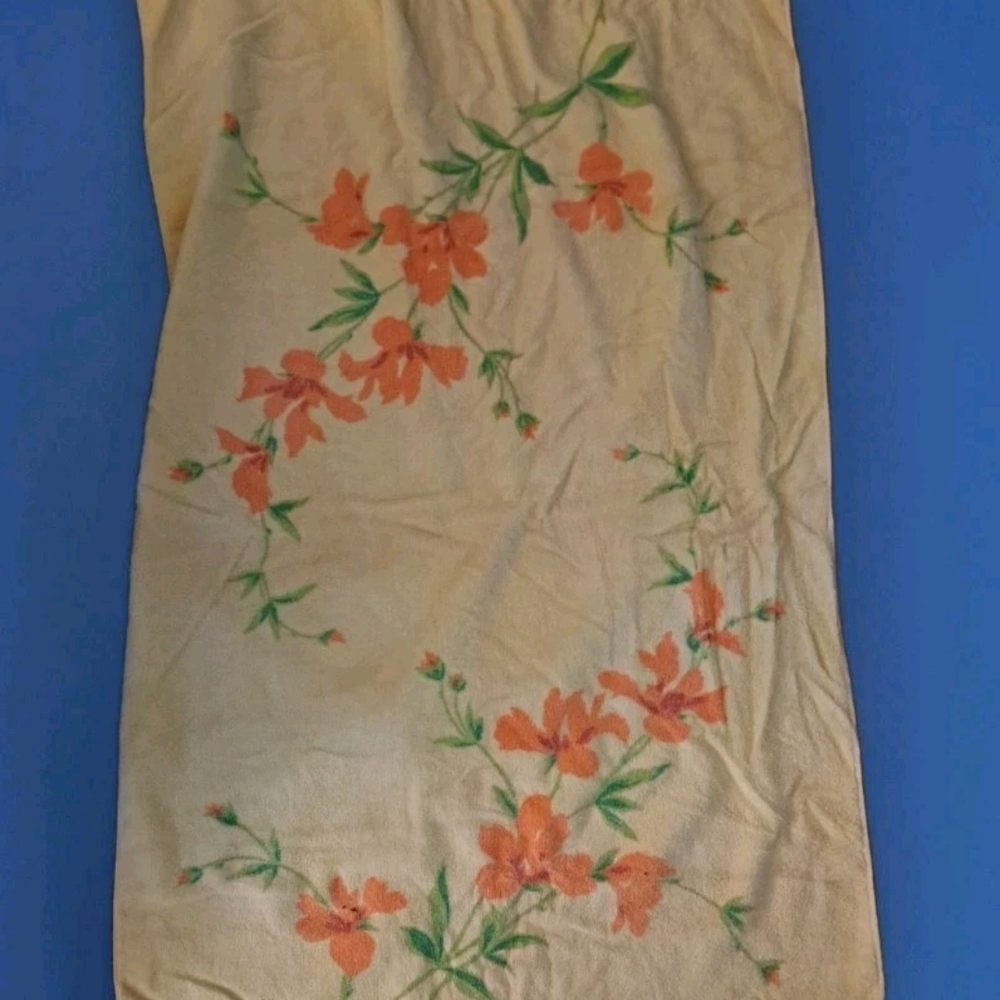 Vintage Fieldcrest Yellow Floral Bath Towel   100% Cotton USA 1025-er-w1